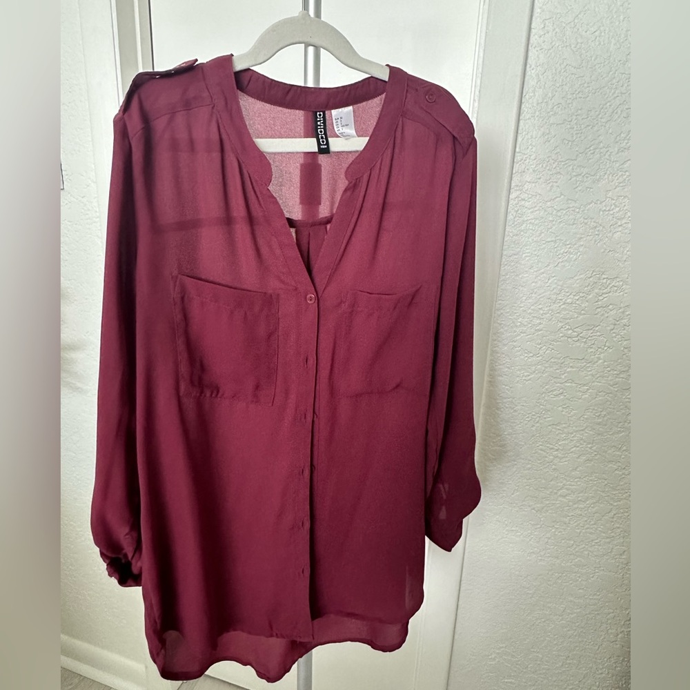 H&M Divided Burgundy Button Up Shirt Size 2